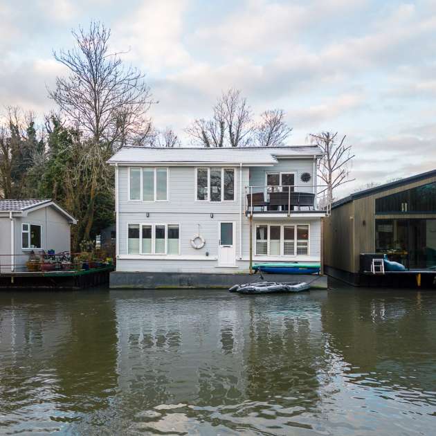 The Returning Circle (Houseboat Reset Experience)